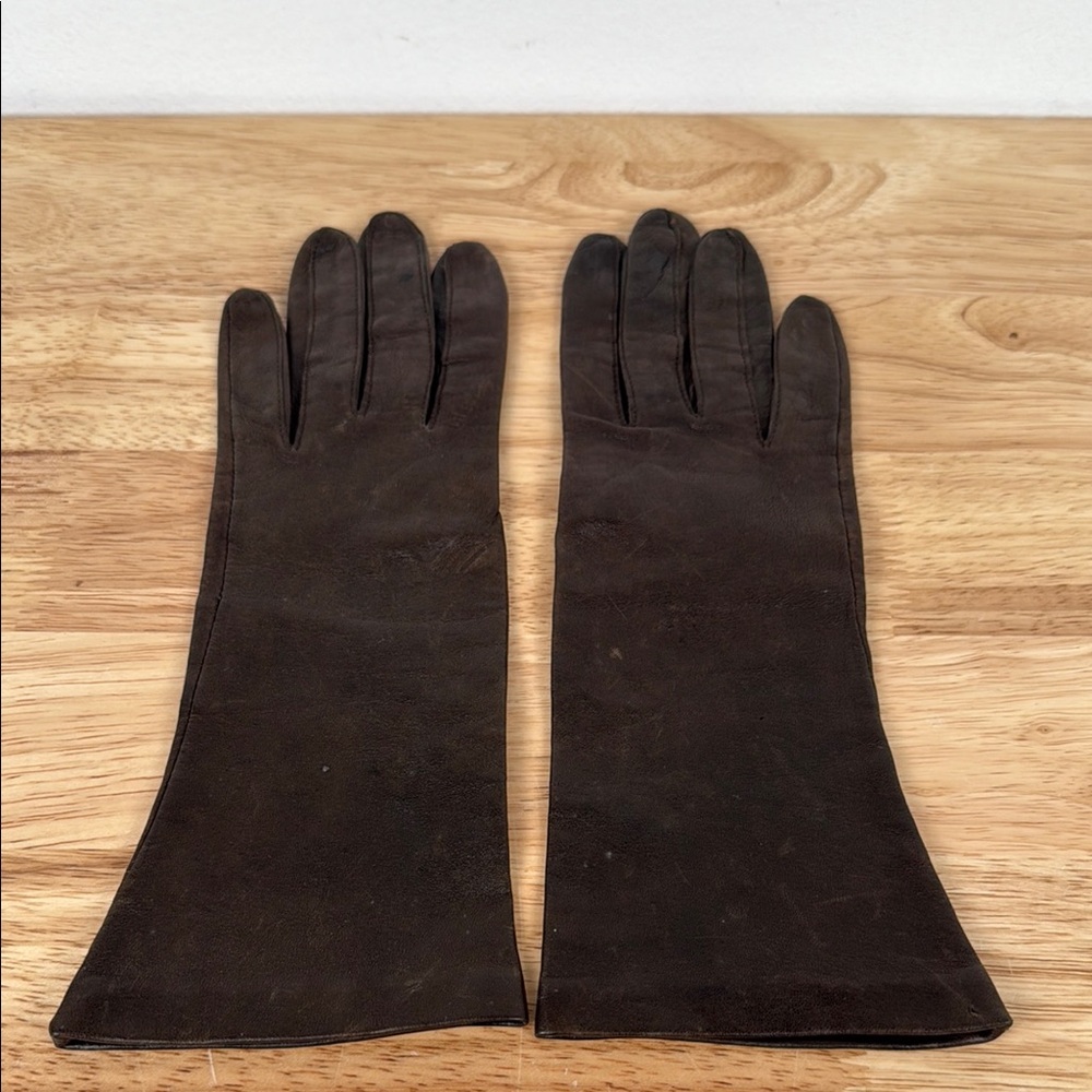 Women’s vtg  hand cut 6 1/2 Brown Leather Gloves